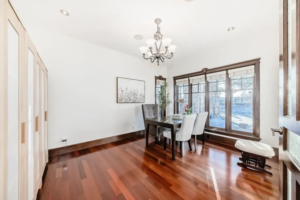 1840 Westmount Boulevard NW Calgary AB T2N 3G8
