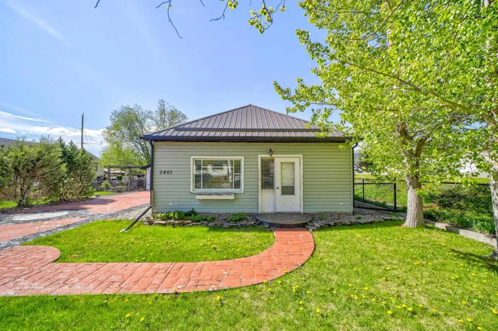 2401 210 Street Bellevue AB T0K 0C0