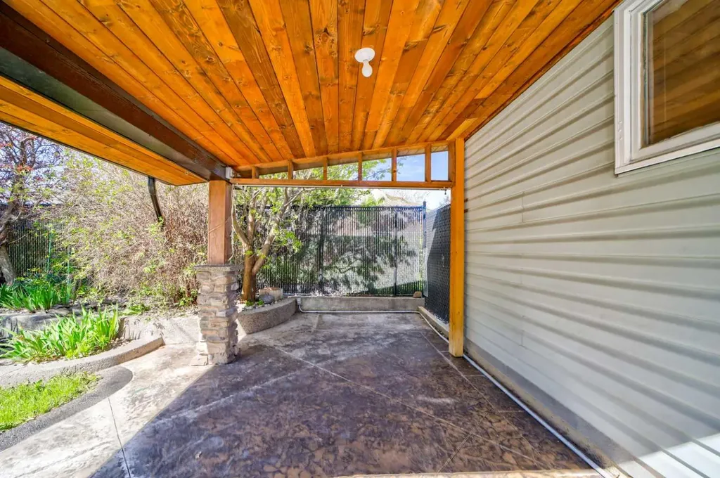 2401 210 Street Bellevue AB T0K 0C0
