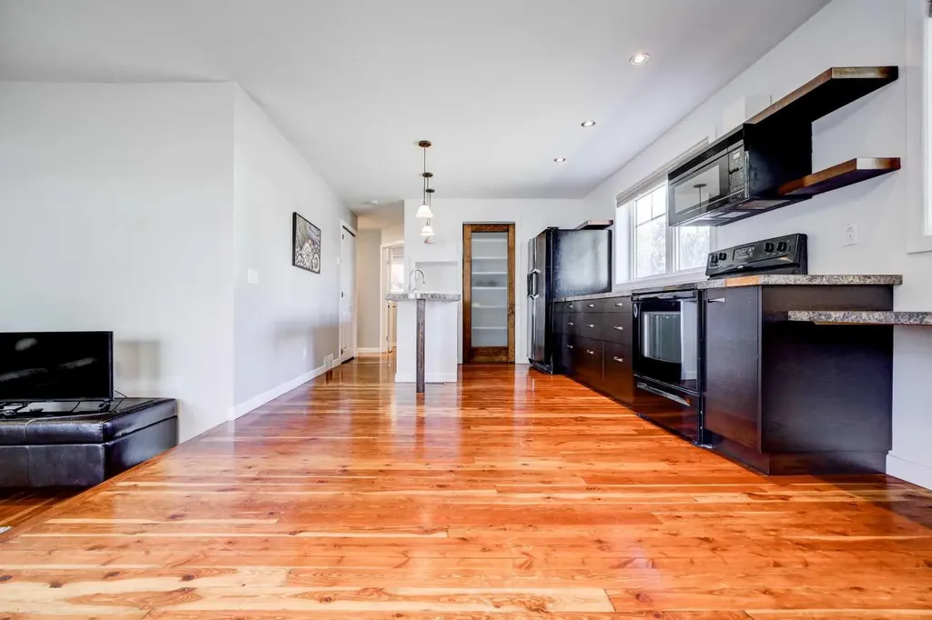 2401 210 Street Bellevue AB T0K 0C0