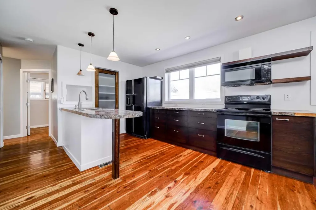 2401 210 Street Bellevue AB T0K 0C0