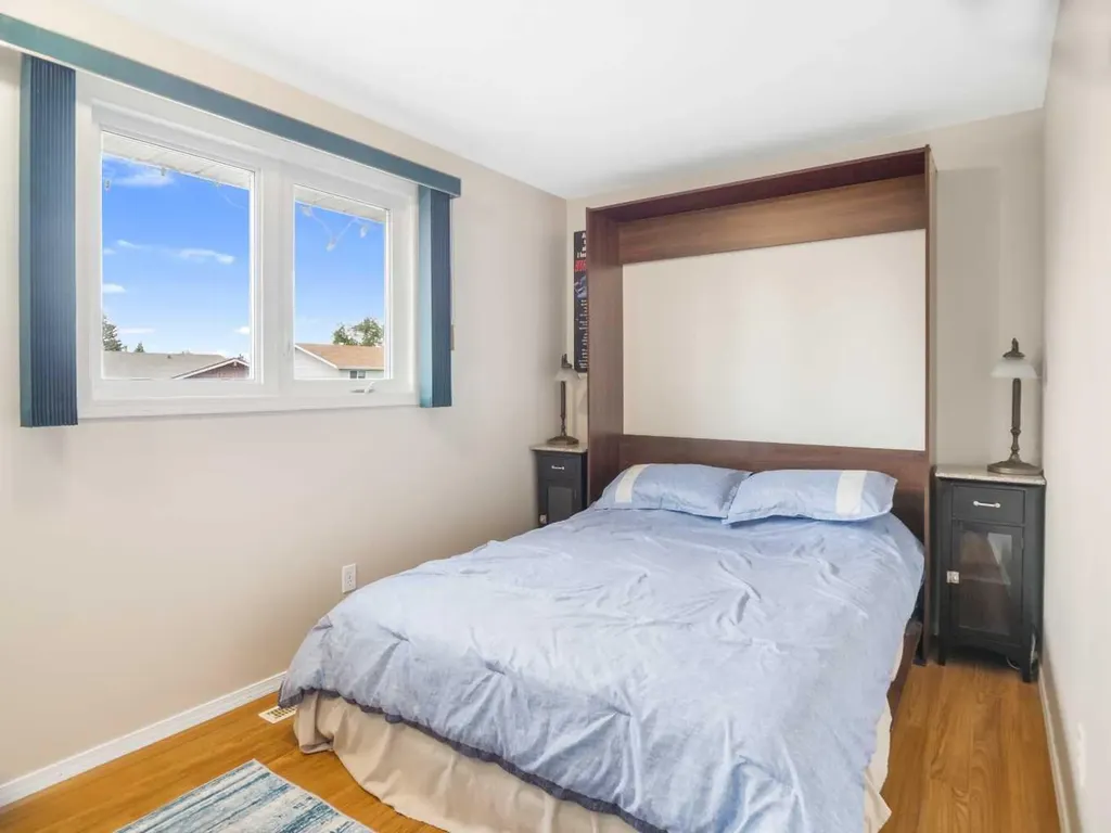 93 Crawford Street Red Deer AB T4P 2G4