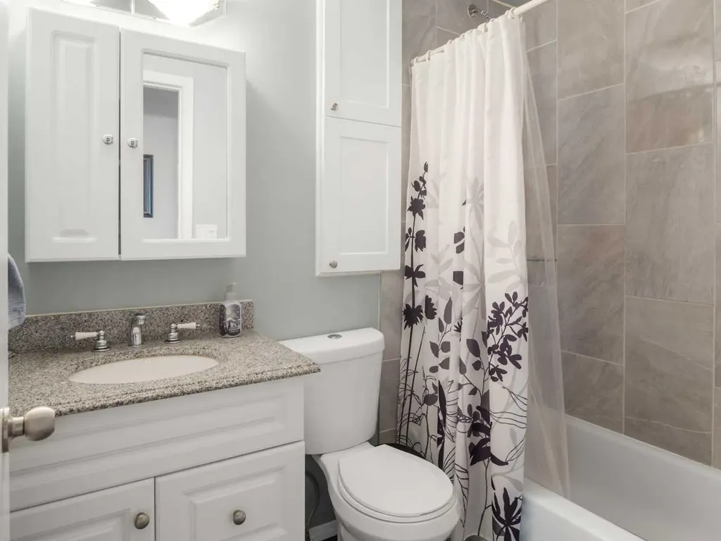 93 Crawford Street Red Deer AB T4P 2G4