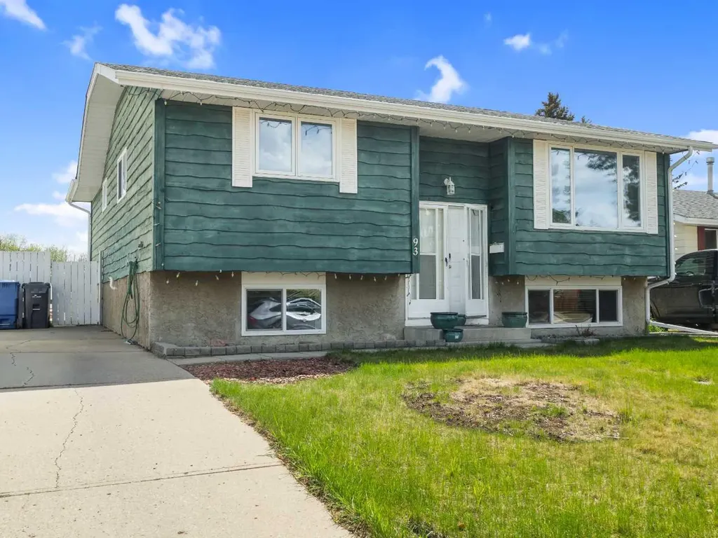 93 Crawford Street Red Deer AB T4P 2G4