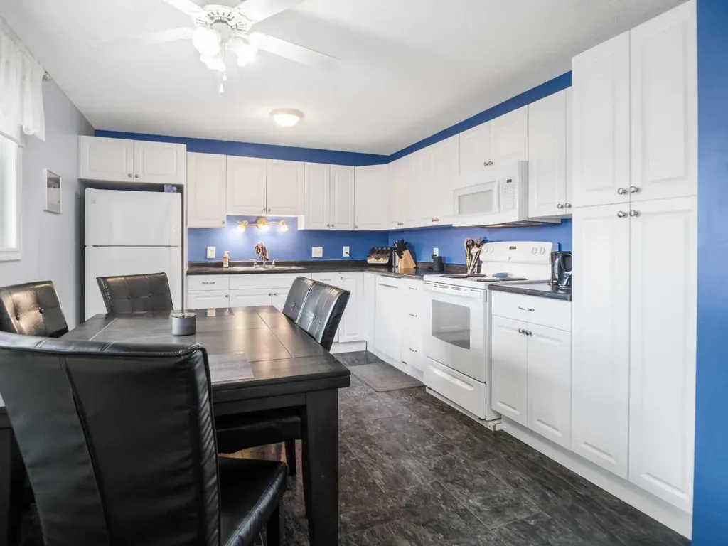 93 Crawford Street Red Deer AB T4P 2G4