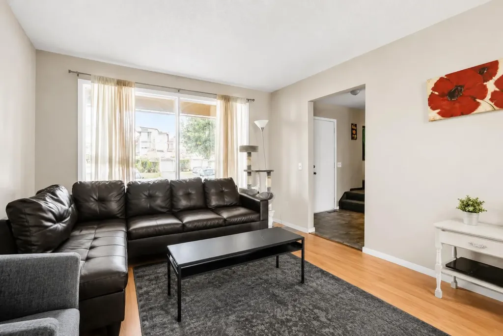 140 Dalhousie Road NW Calgary AB T3A 2H1
