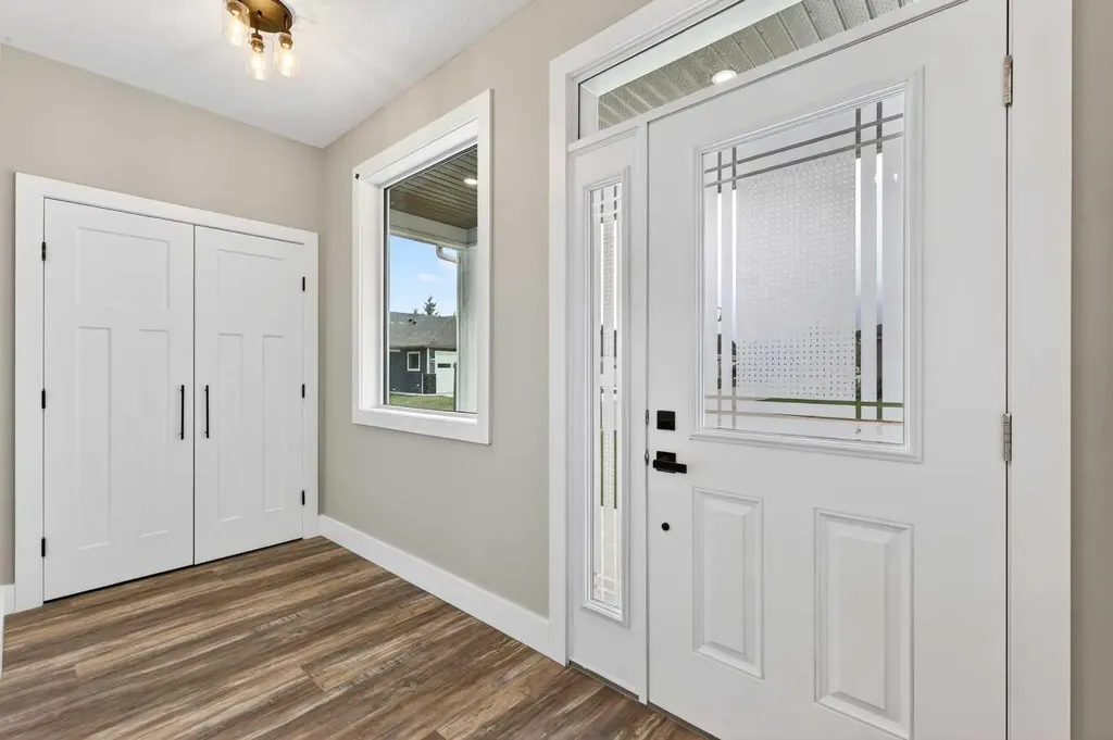 610 4 Avenue SW Sundre AB T0M1X0