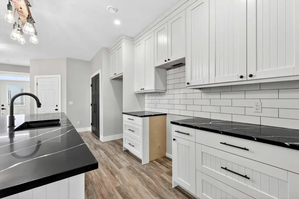 610 4 Avenue SW Sundre AB T0M1X0