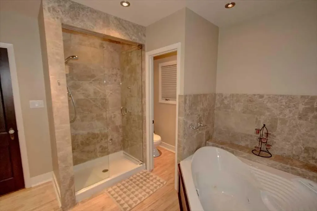 1604 Scotland Street SW Calgary AB T3C 2L5