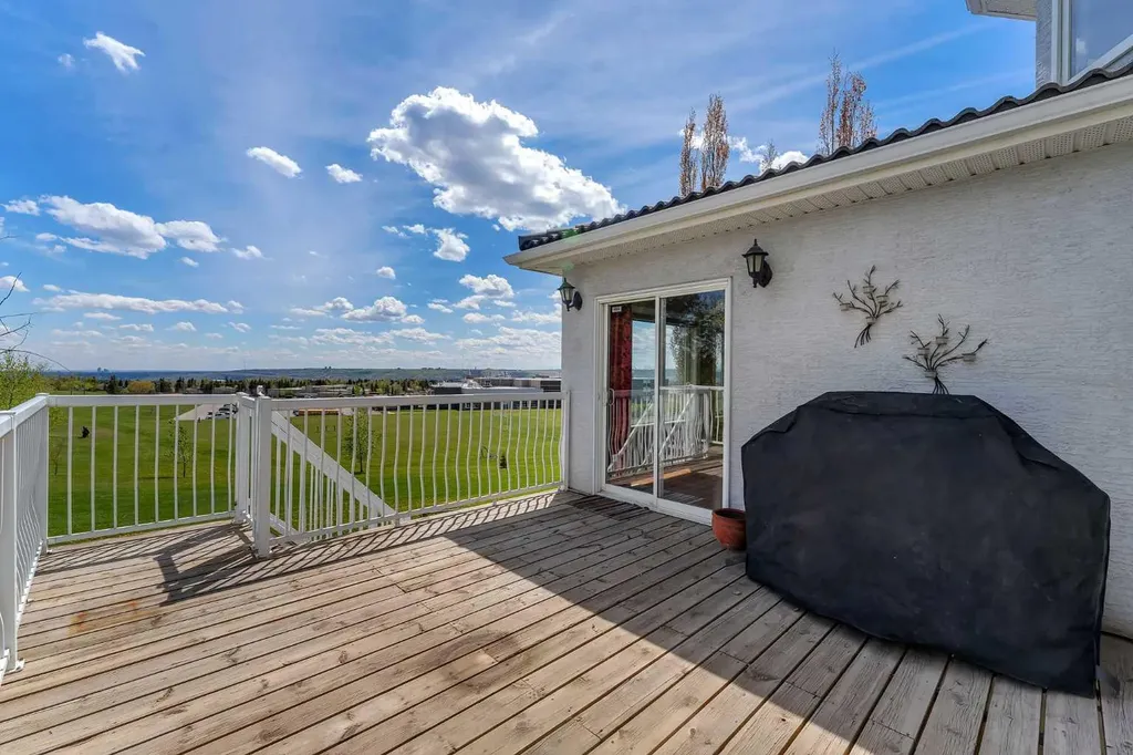 271 Arbour Lake Way NW Calgary AB T3G 3Z7