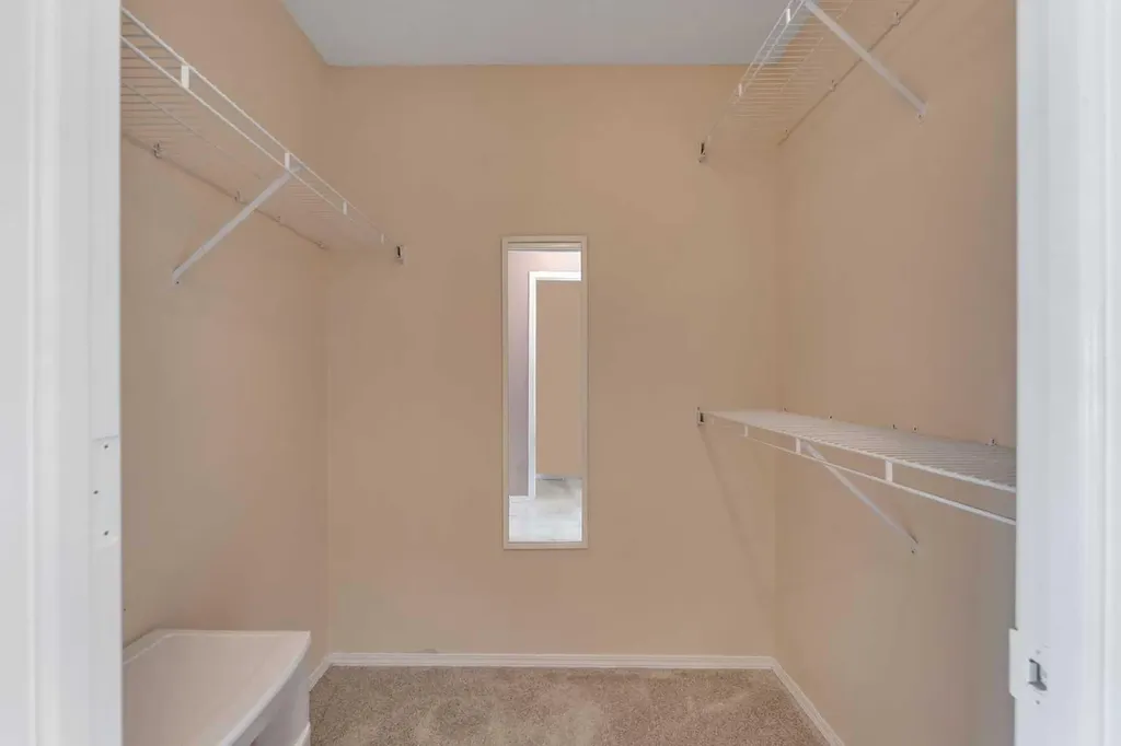 271 Arbour Lake Way NW Calgary AB T3G 3Z7