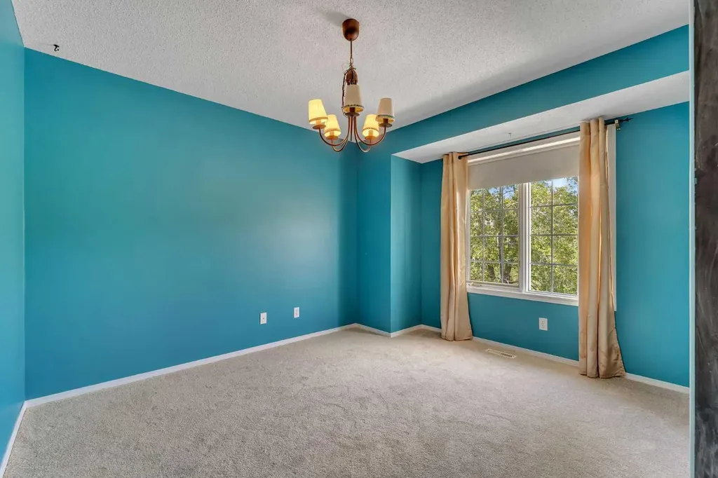 271 Arbour Lake Way NW Calgary AB T3G 3Z7