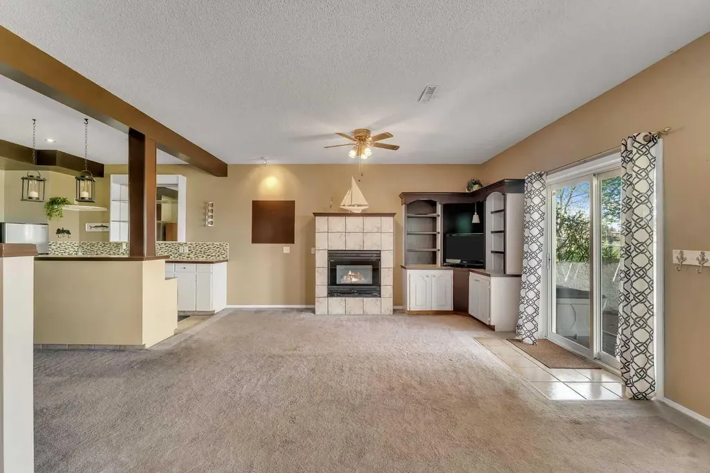 271 Arbour Lake Way NW Calgary AB T3G 3Z7