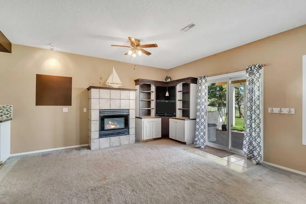 271 Arbour Lake Way NW Calgary AB T3G 3Z7