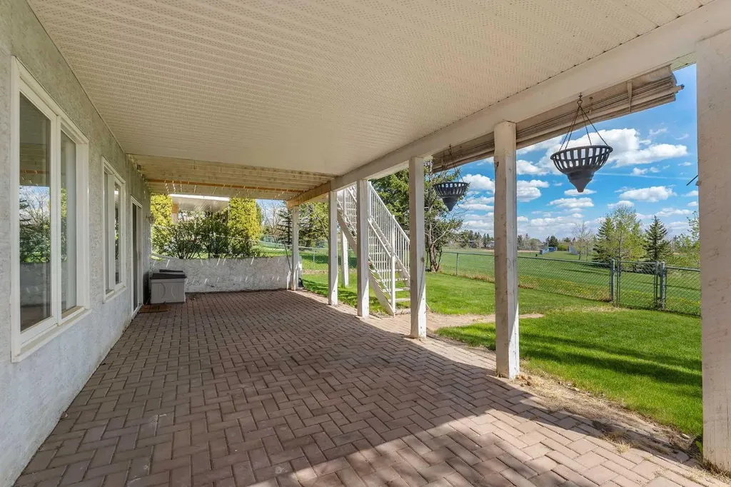 271 Arbour Lake Way NW Calgary AB T3G 3Z7