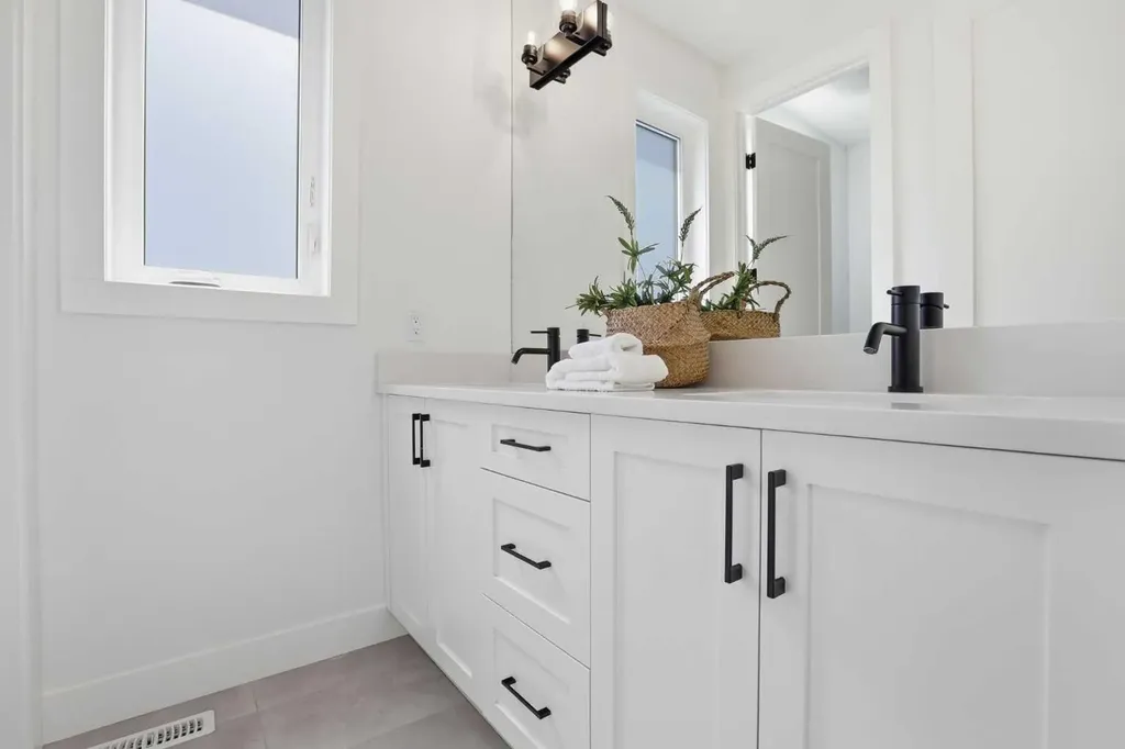 2635 34 Street SW Calgary AB T3E 2W6