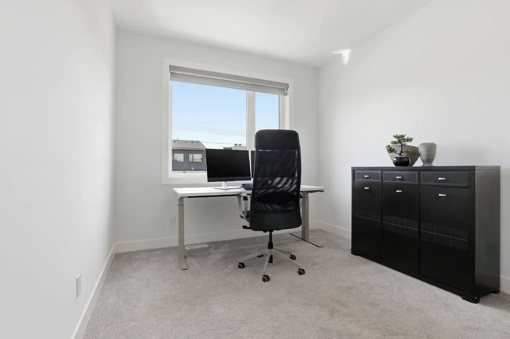 2635 34 Street SW Calgary AB T3E 2W6
