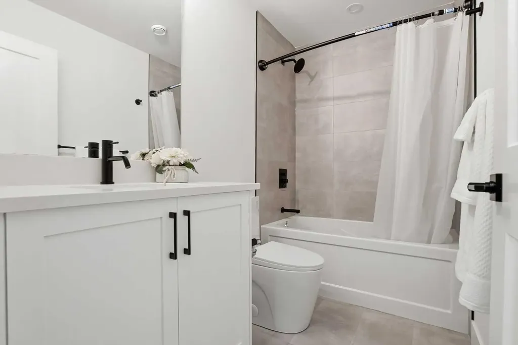 2635 34 Street SW Calgary AB T3E 2W6