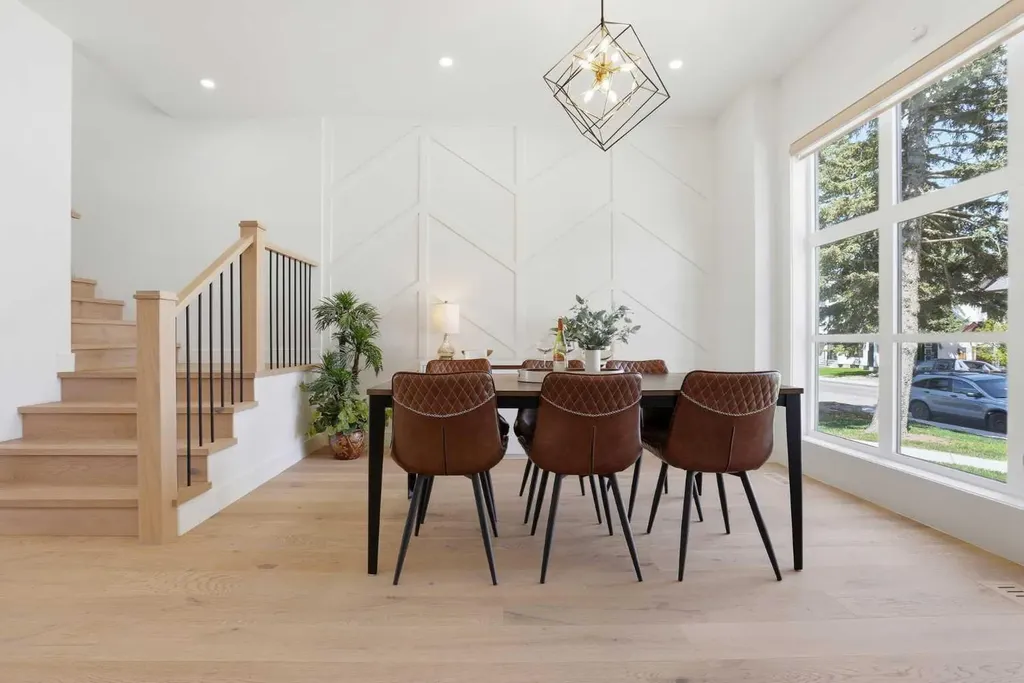 2635 34 Street SW Calgary AB T3E 2W6
