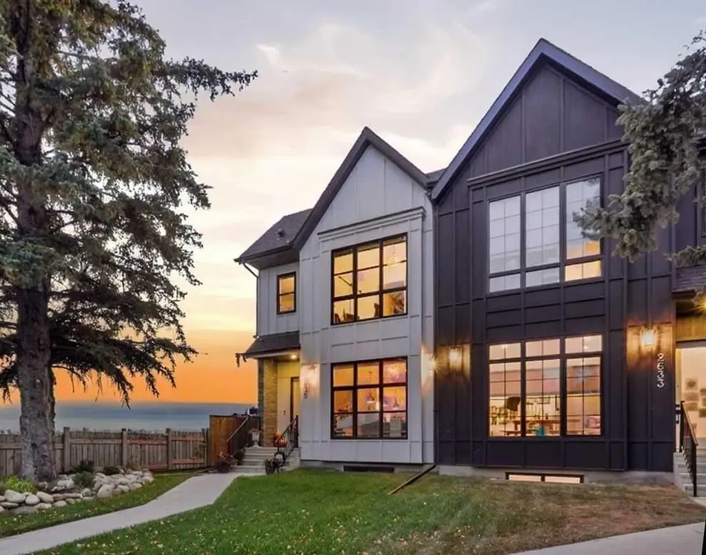 2635 34 Street SW Calgary AB T3E 2W6