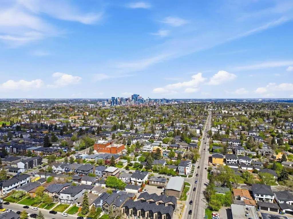 2635 34 Street SW Calgary AB T3E 2W6