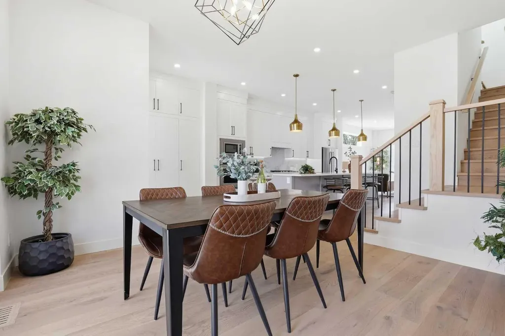 2635 34 Street SW Calgary AB T3E 2W6