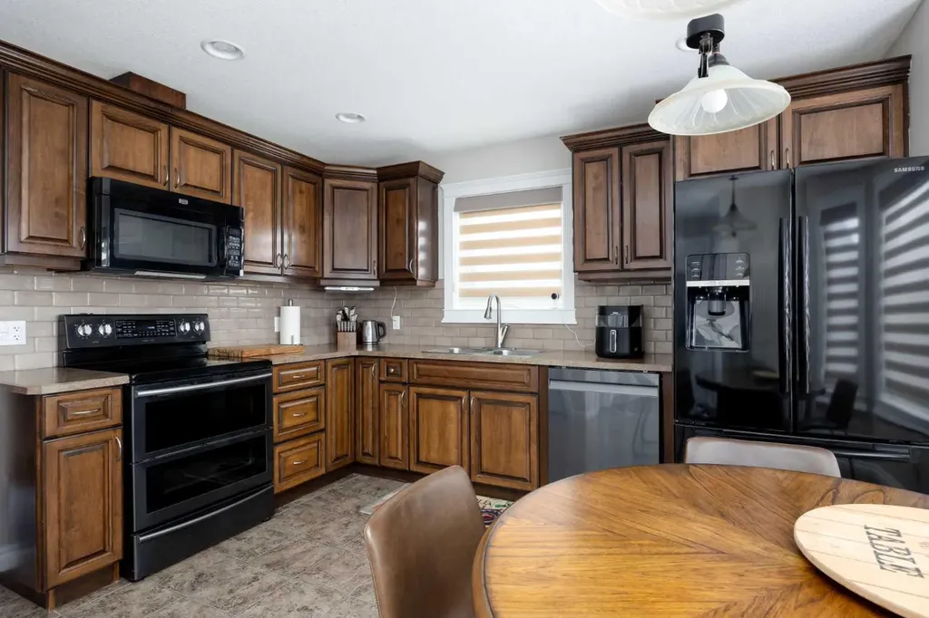 129 Huckleberry Street Fort Mcmurray AB T9K 0N7