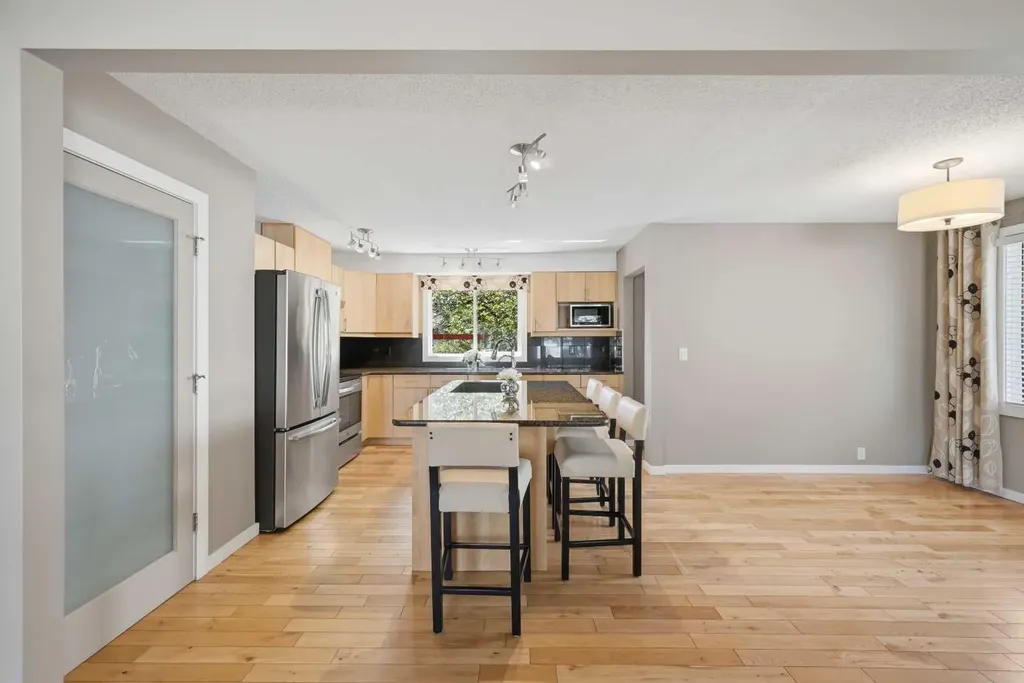 156 Templeview Place NE Calgary AB T1Y 3S2