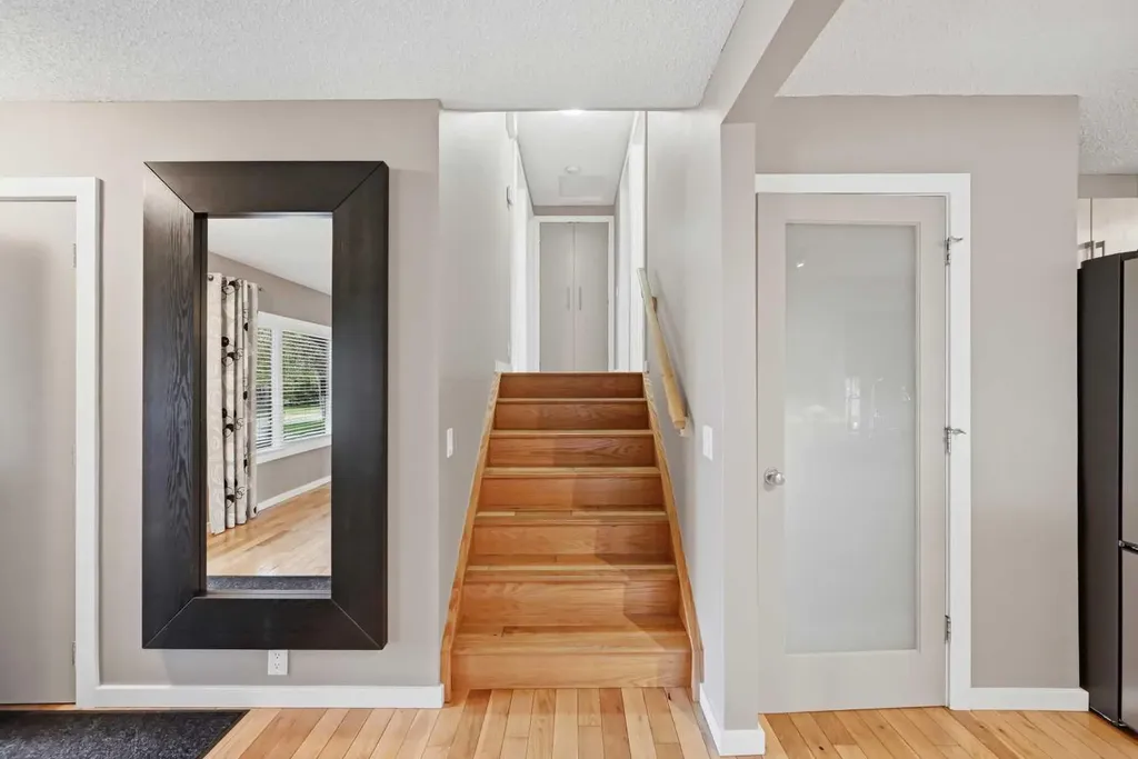 156 Templeview Place NE Calgary AB T1Y 3S2