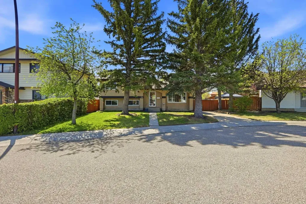 156 Templeview Place NE Calgary AB T1Y 3S2