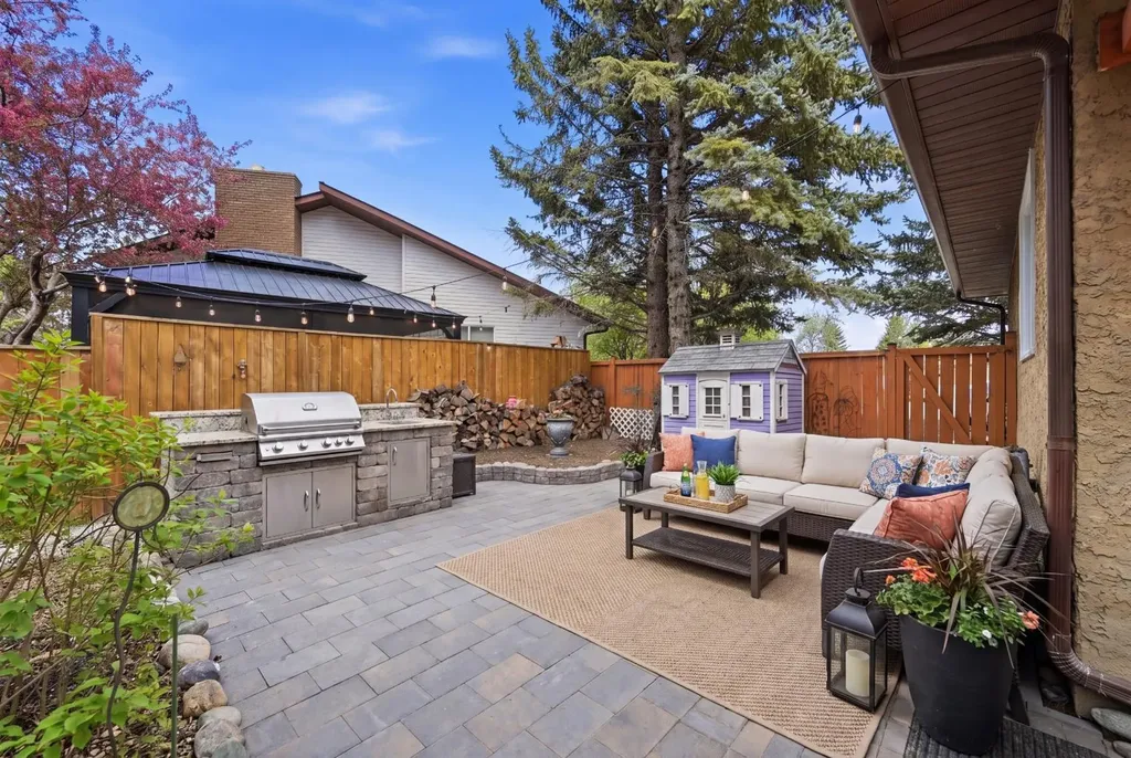 156 Templeview Place NE Calgary AB T1Y 3S2