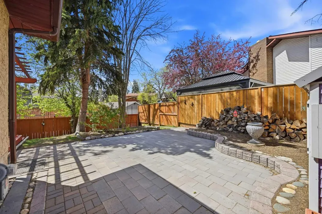 156 Templeview Place NE Calgary AB T1Y 3S2