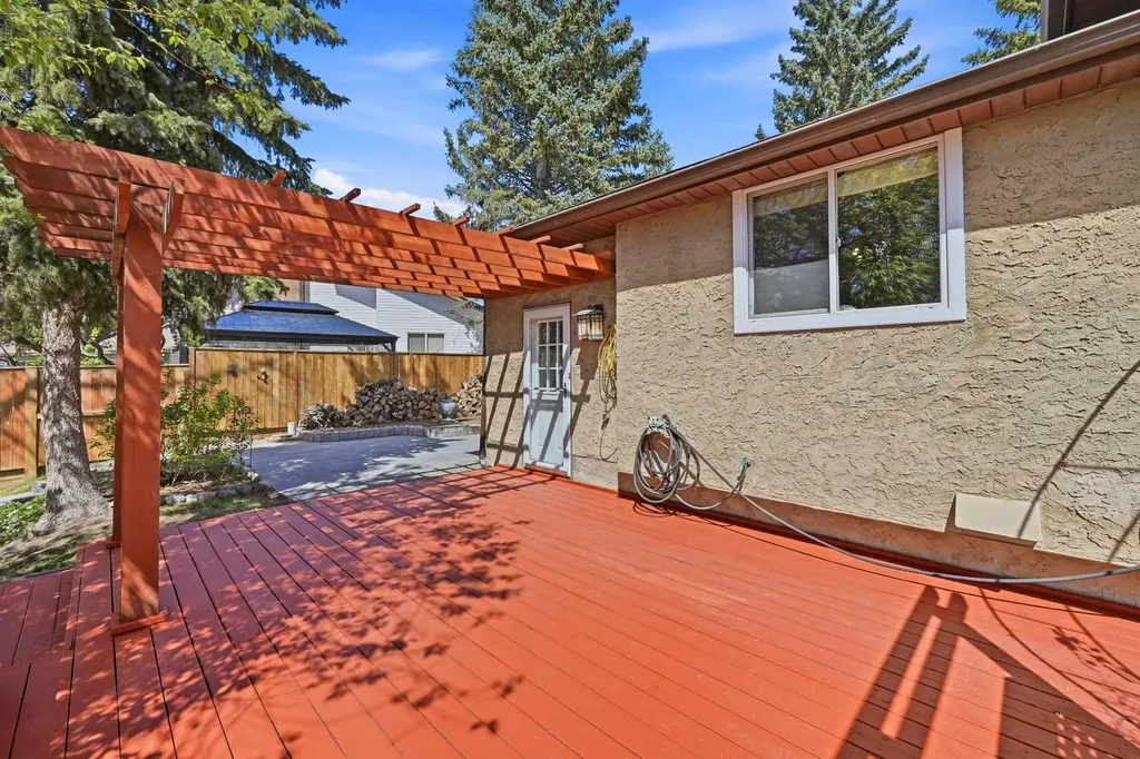 156 Templeview Place NE Calgary AB T1Y 3S2