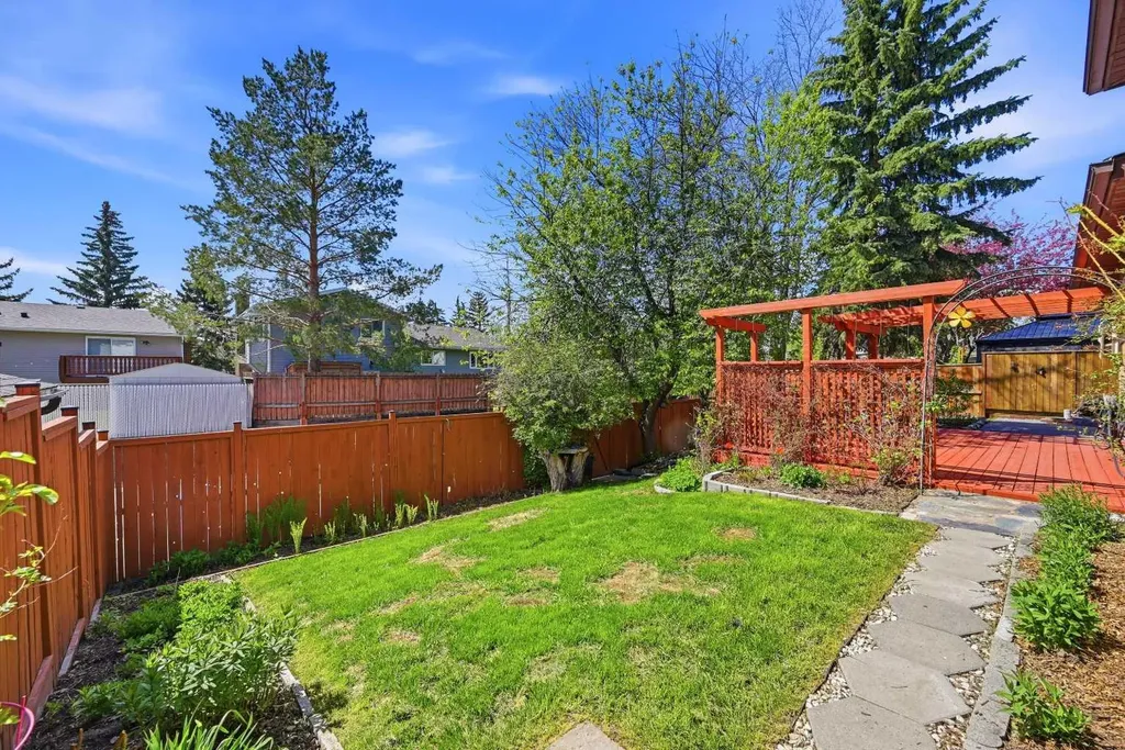 156 Templeview Place NE Calgary AB T1Y 3S2