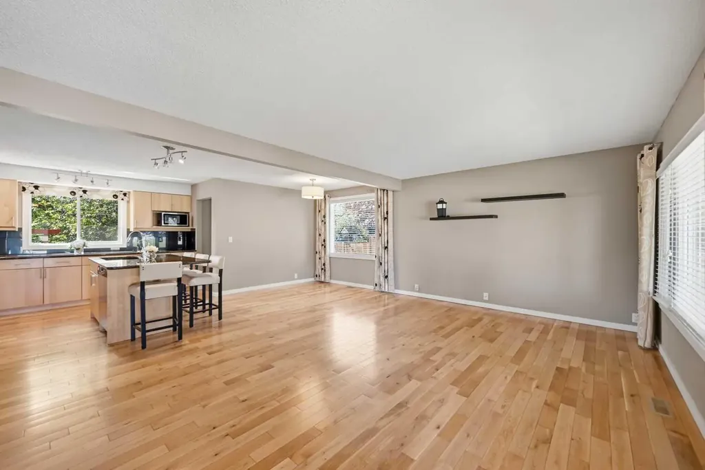 156 Templeview Place NE Calgary AB T1Y 3S2