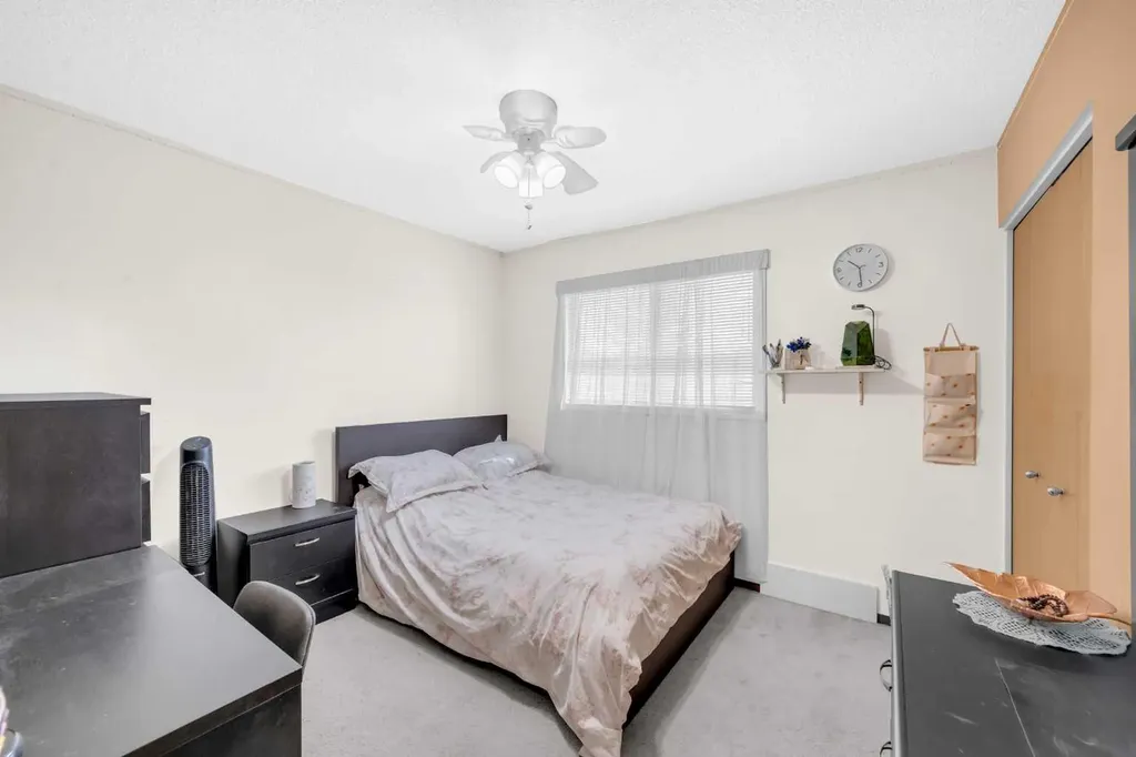 4 Fallingworth Bay NE Calgary AB T3J1G3