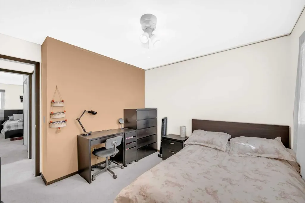 4 Fallingworth Bay NE Calgary AB T3J1G3