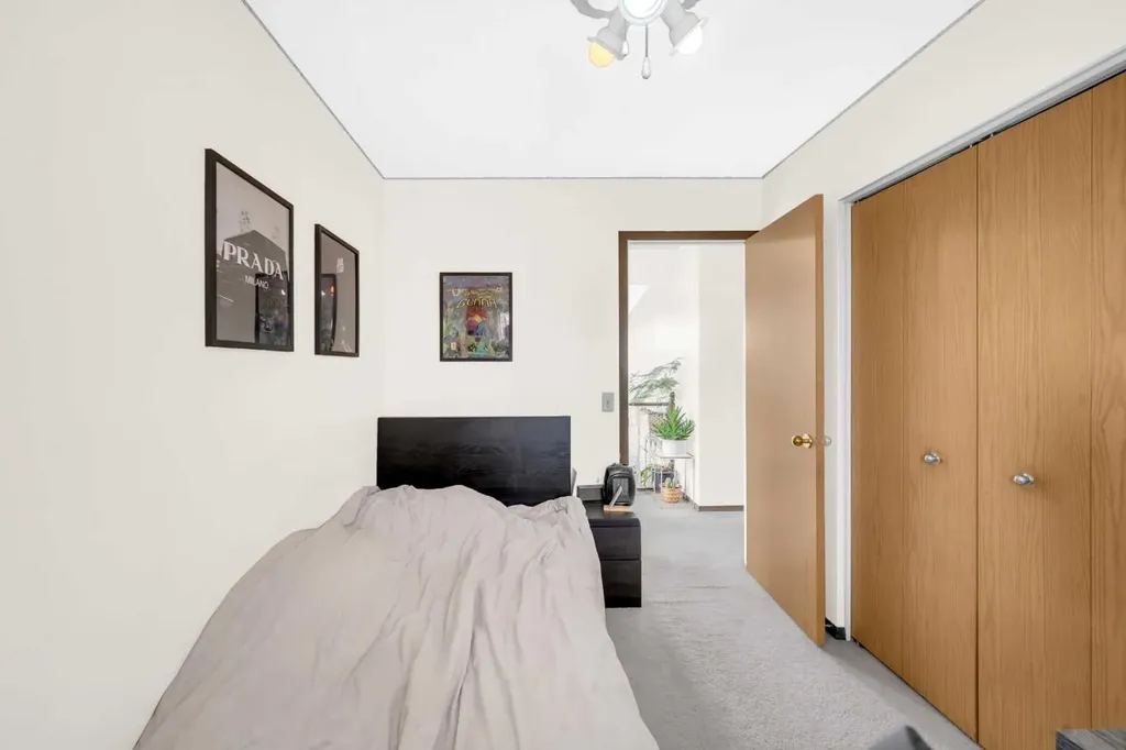 4 Fallingworth Bay NE Calgary AB T3J1G3