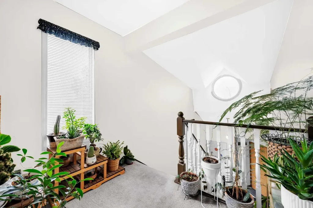 4 Fallingworth Bay NE Calgary AB T3J1G3
