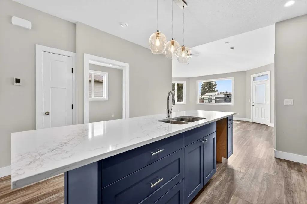 610 4 Avenue SW Sundre AB T0M1X0