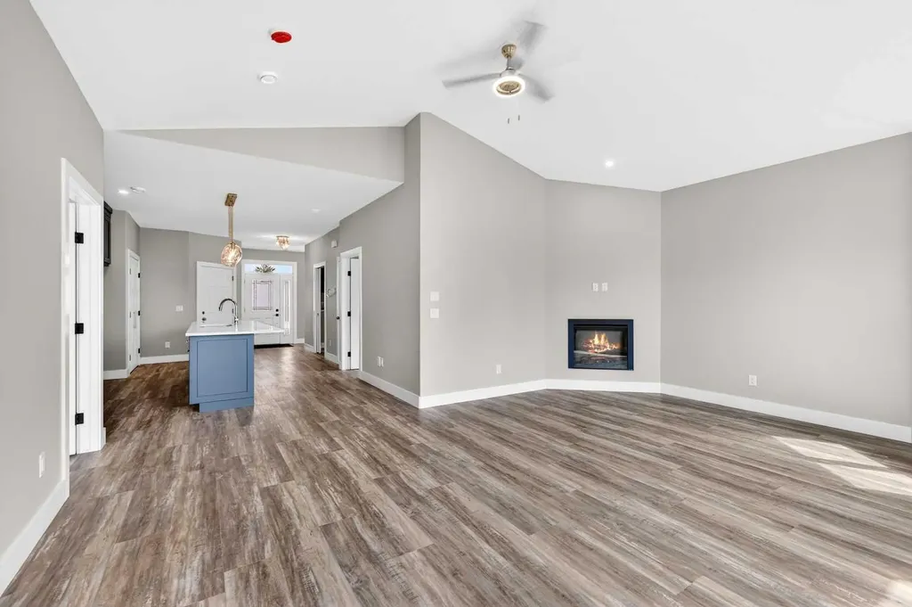 610 4 Avenue SW Sundre AB T0M1X0
