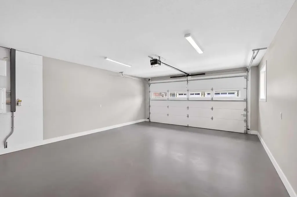 610 4 Avenue SW Sundre AB T0M1X0