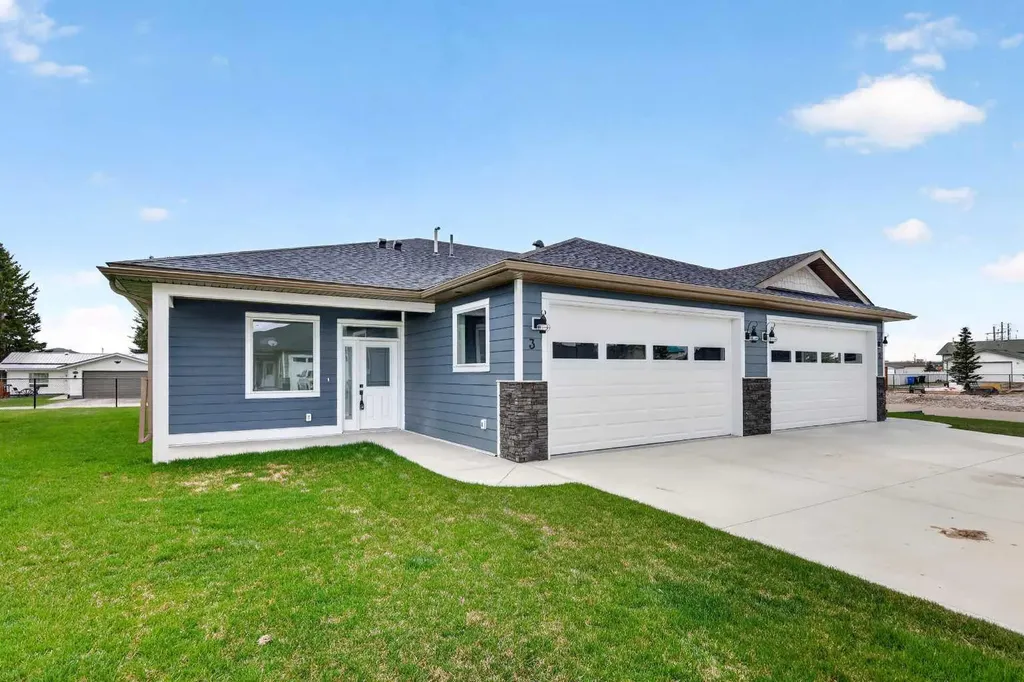 610 4 Avenue SW Sundre AB T0M1X0