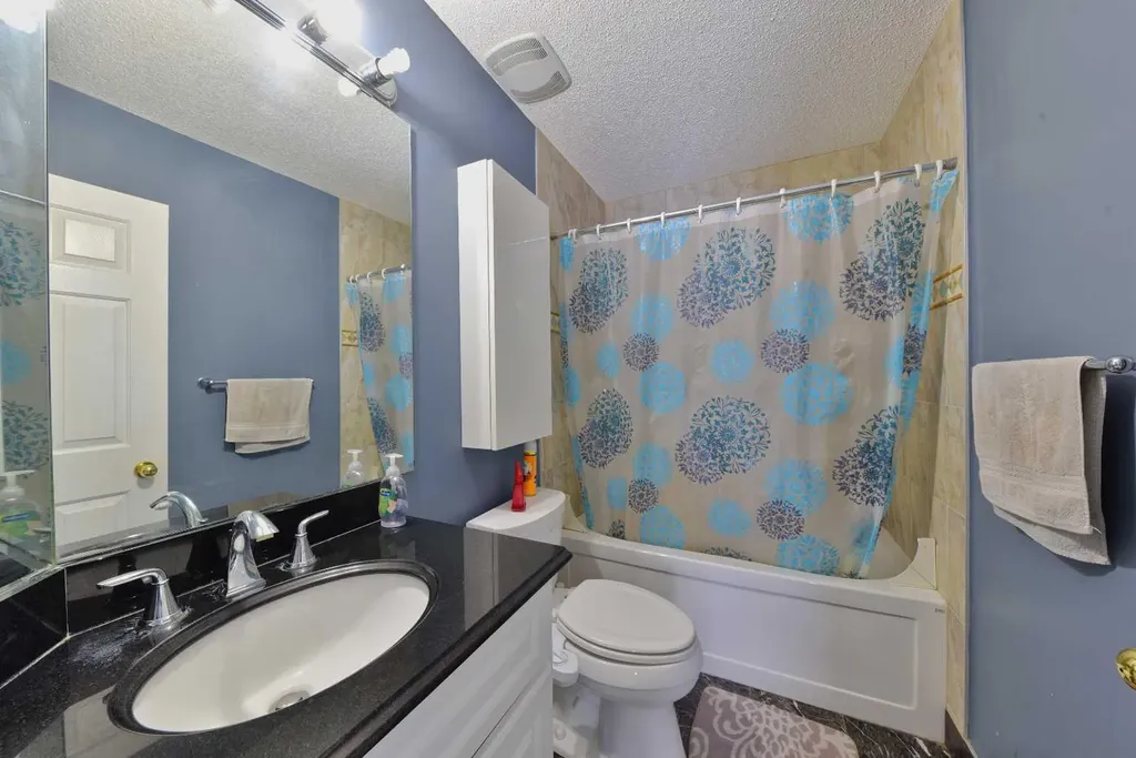 125 Costa Mesa Close NE Calgary AB T1Y6W9