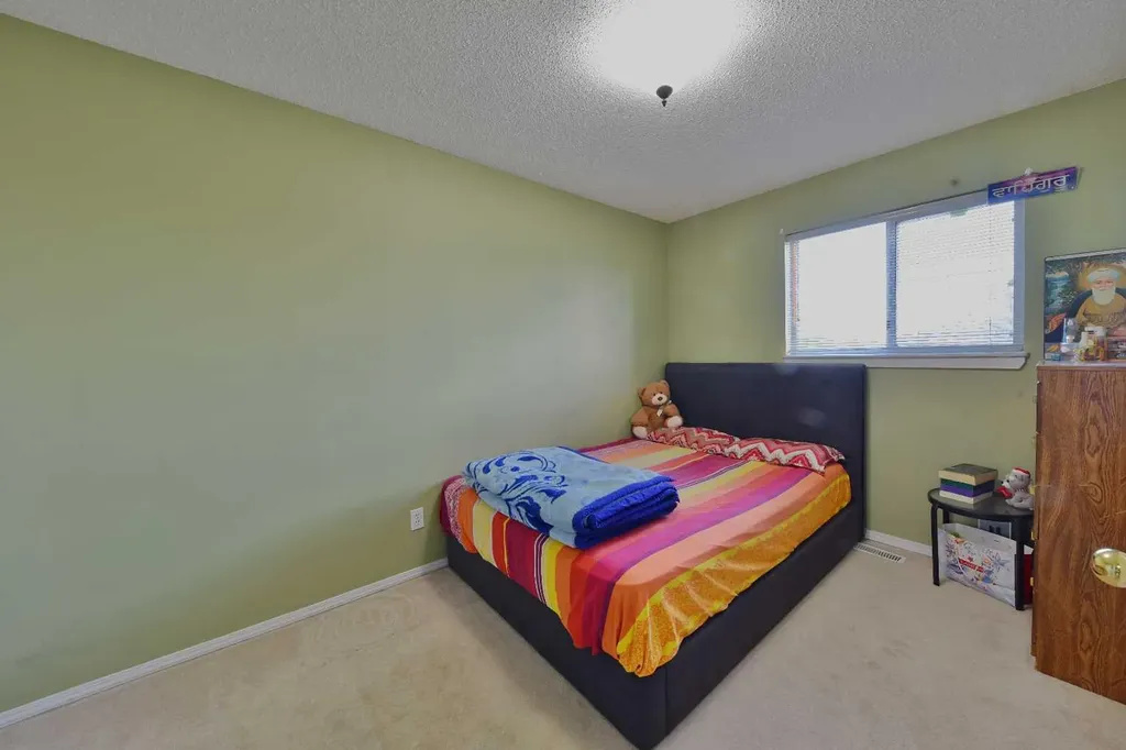 125 Costa Mesa Close NE Calgary AB T1Y6W9