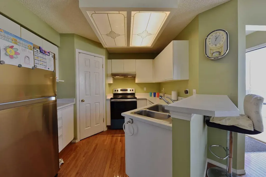 125 Costa Mesa Close NE Calgary AB T1Y6W9