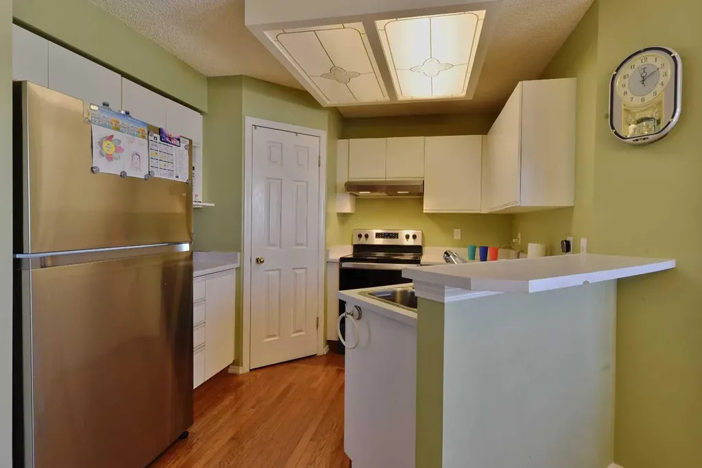 125 Costa Mesa Close NE Calgary AB T1Y6W9
