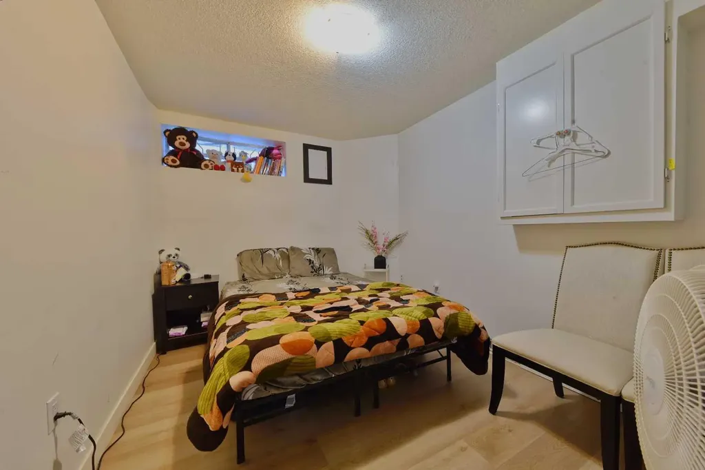 125 Costa Mesa Close NE Calgary AB T1Y6W9