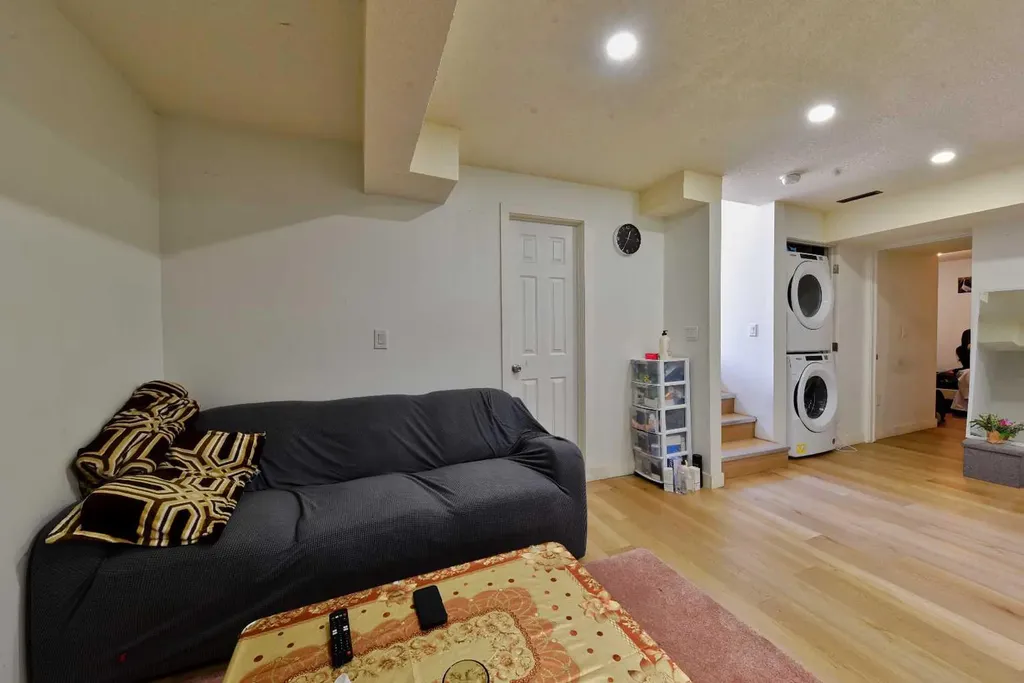 125 Costa Mesa Close NE Calgary AB T1Y6W9