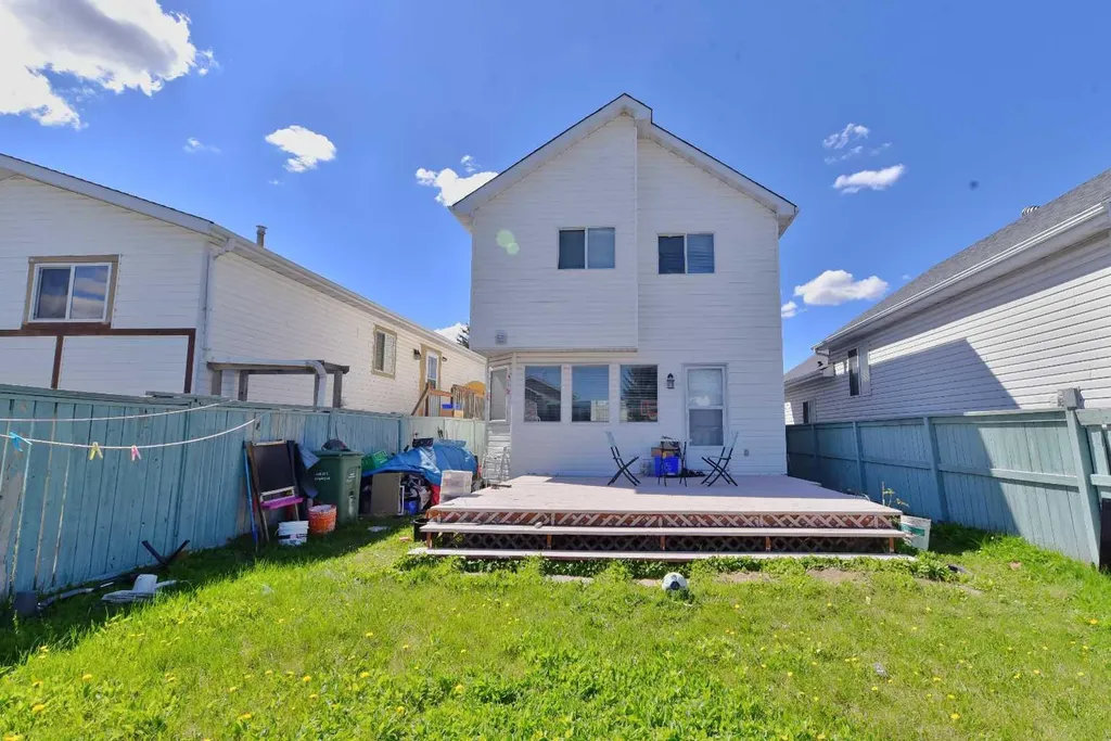 125 Costa Mesa Close NE Calgary AB T1Y6W9